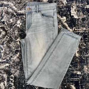 WHBM Everyday Soft Girlfriend Jean